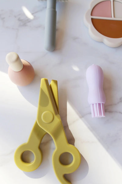 Marlowe & Co - Silicone Hair and Makeup Play Set