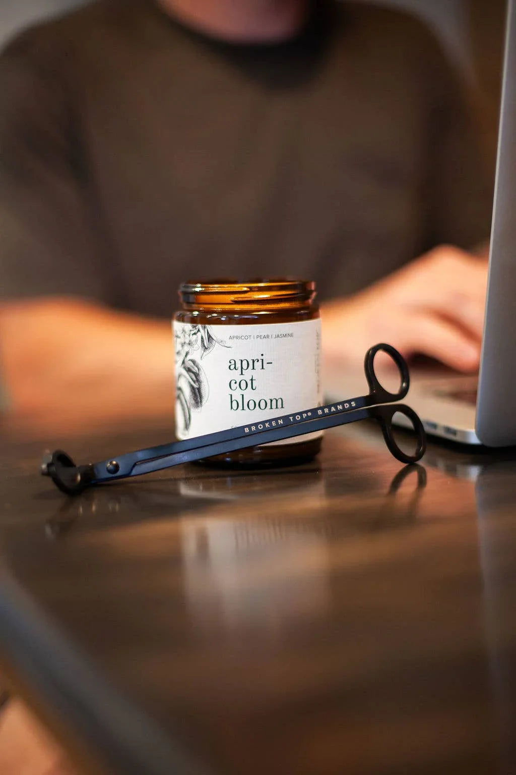 Broken Top Brands - Apricot Bloom 9oz Soy Candle