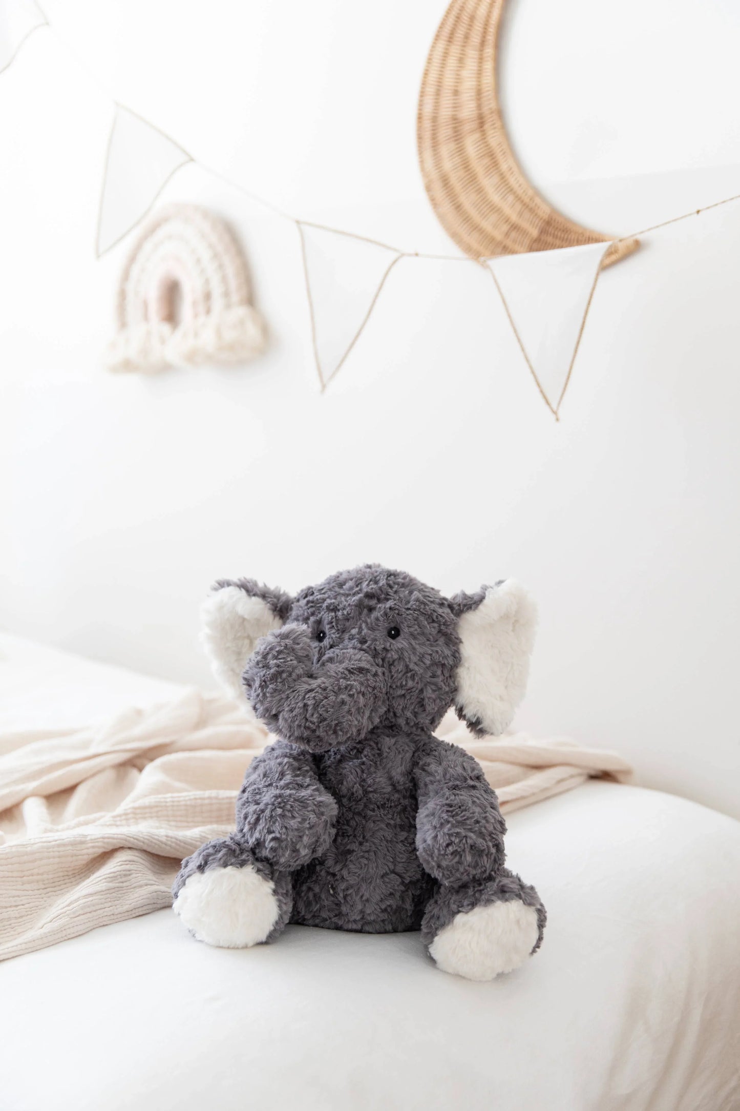 Mindful and Co Kids USA - Eleanor The Weighted Elephant