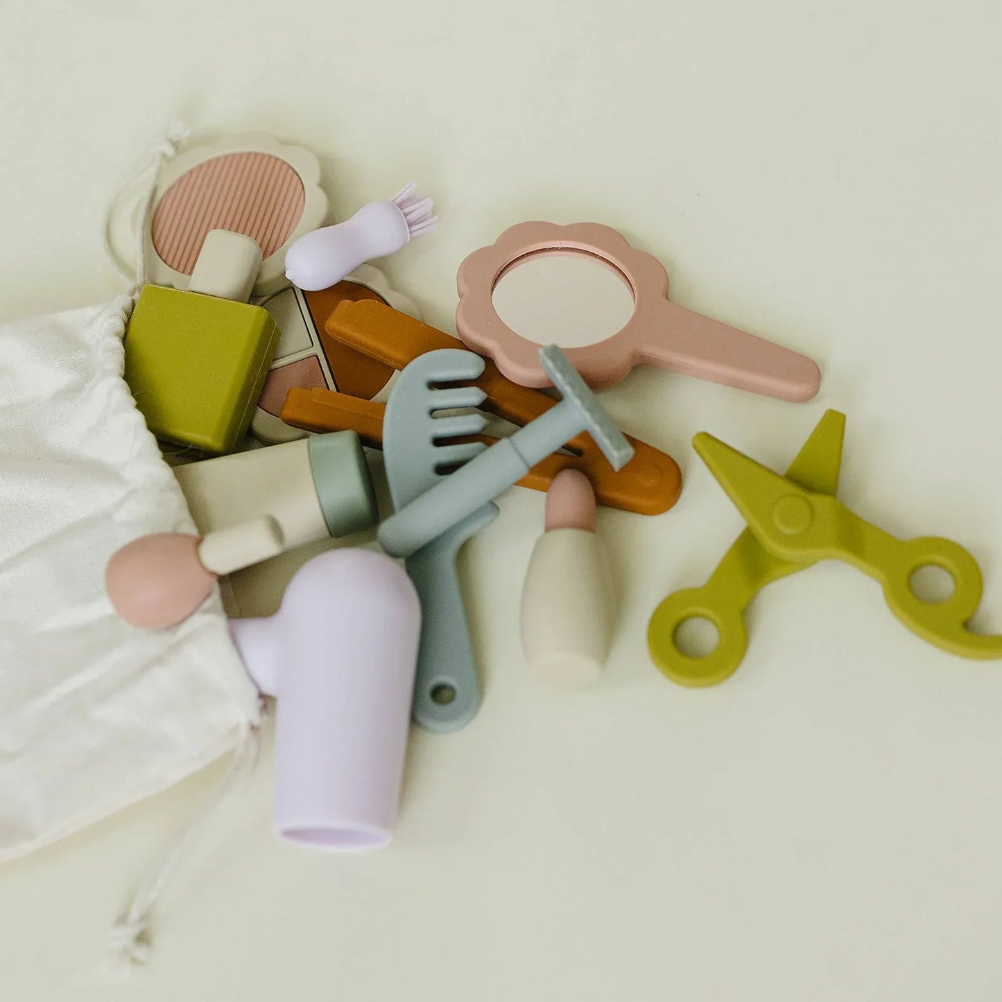 Marlowe & Co - Silicone Hair and Makeup Play Set