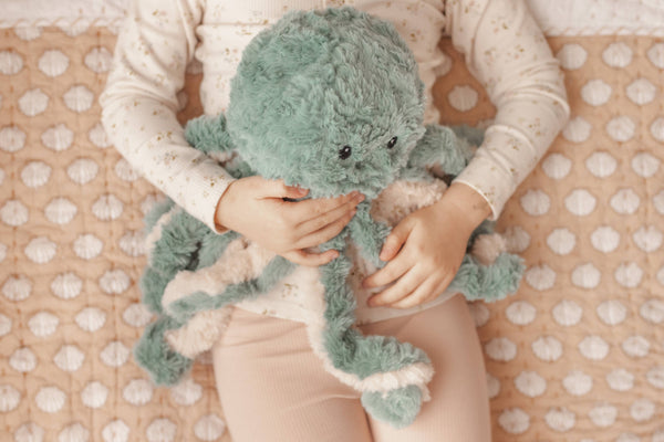 Mindful and Co Kids USA - Ollie The Weighted Octopus Toy